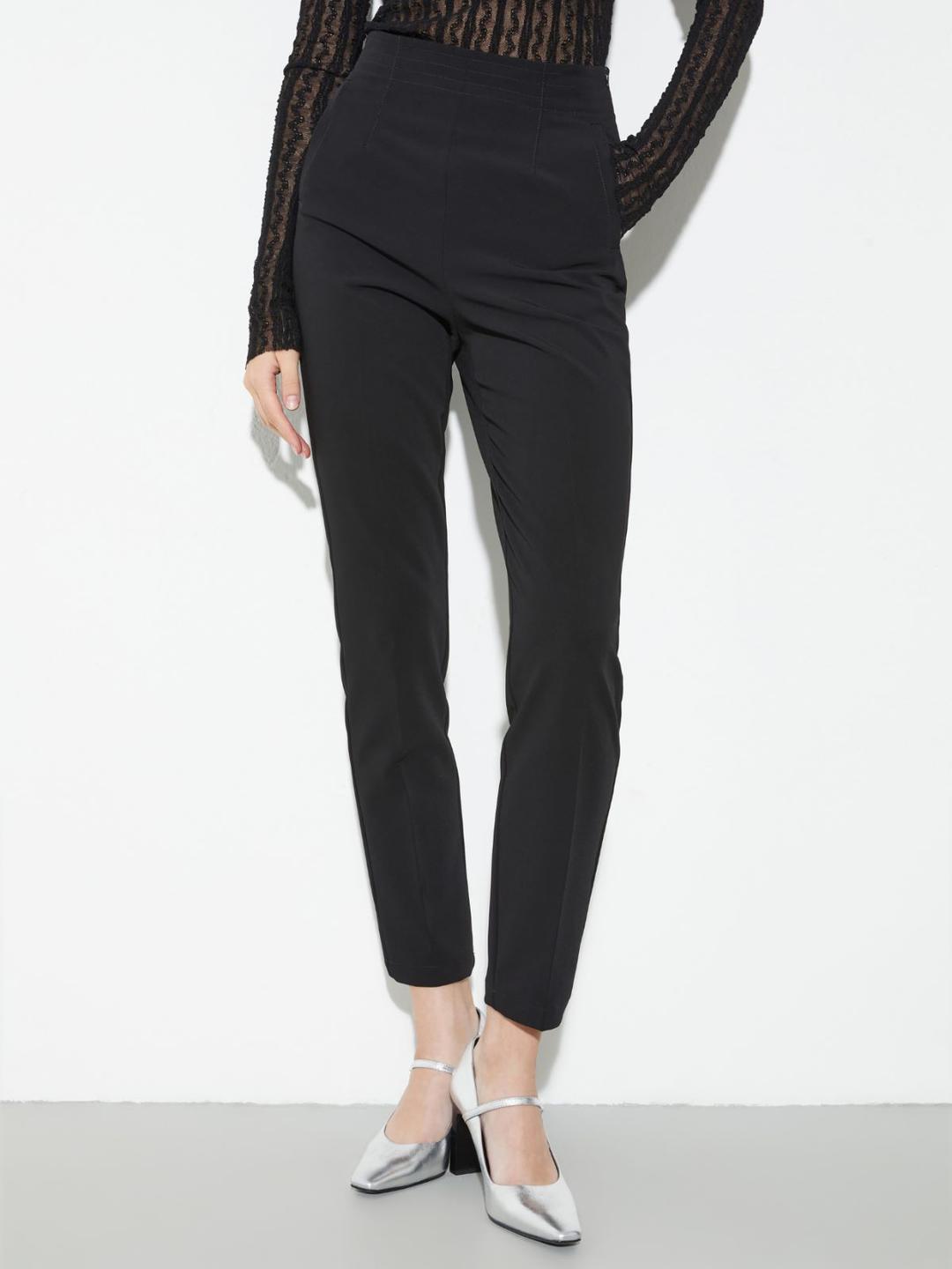 Pantaloni slim in tessuto tecnico | Max&Co Pantaloni slim in tessuto tecnico | Max&Co