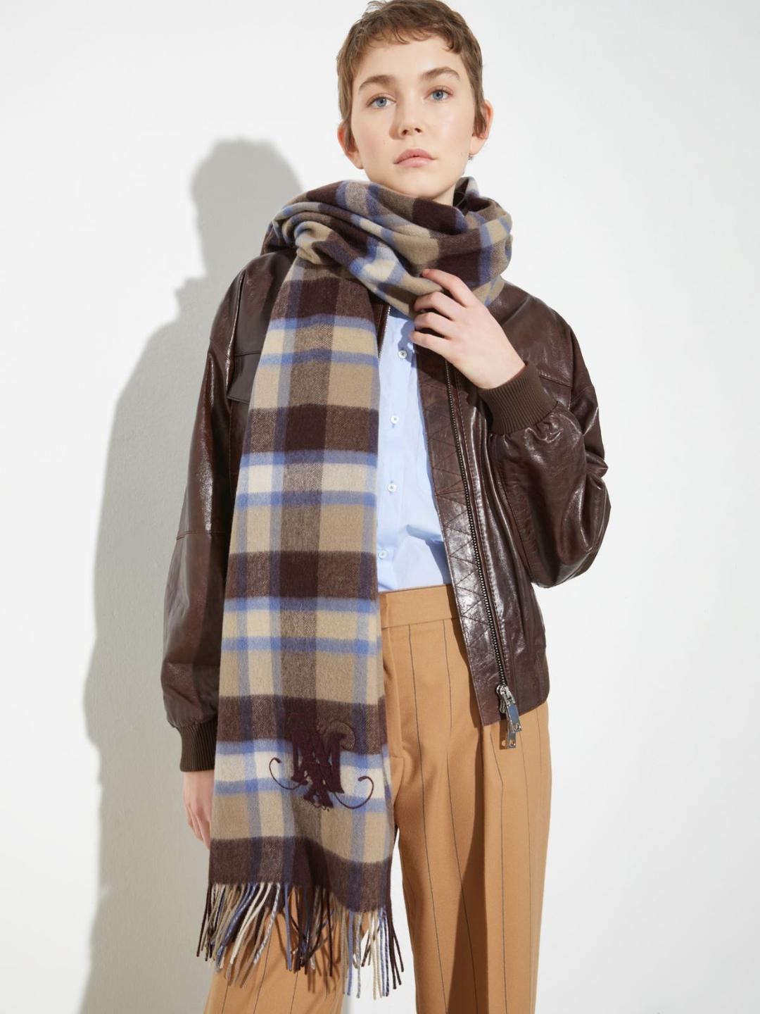 Stola in lana con stemma | Max&Co Stola in lana con stemma | Max&Co