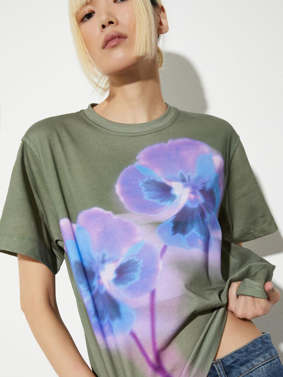 T-shirt con maxi fiori | Max&Co T-shirt con maxi fiori | Max&Co