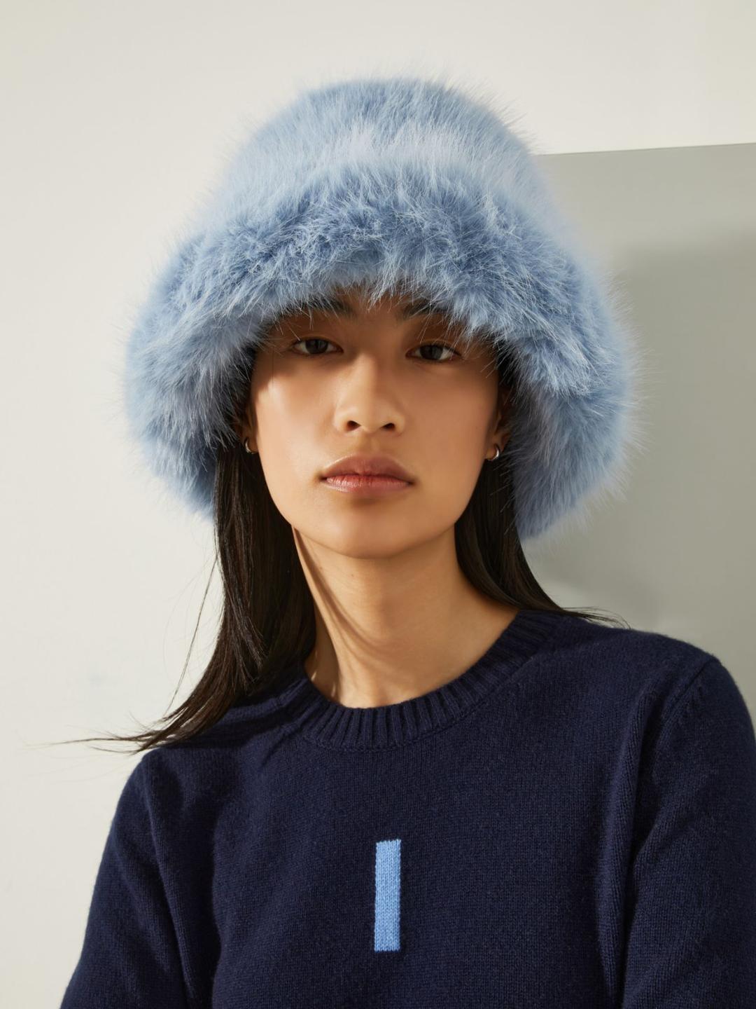 Cappello &Co.llaboration with P. Terzini | Max&Co Cappello &Co.llaboration with P. Terzini | Max&Co