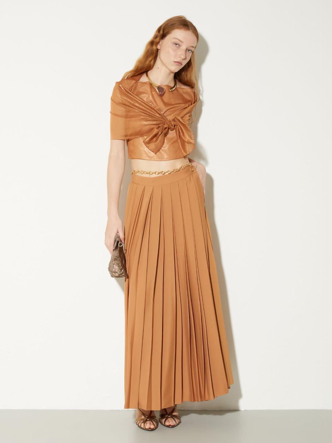 Coprispalle in crépon laminato | Max&Co Coprispalle in crépon laminato - vista alternativa - 5 | Max&Co