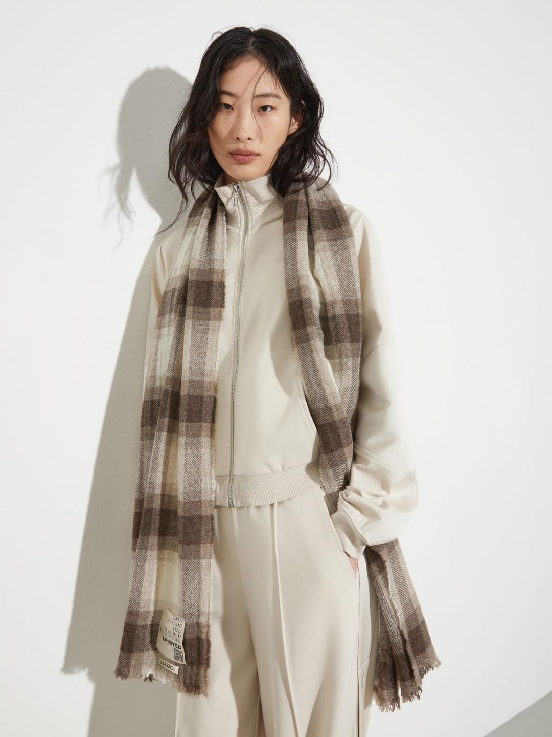 Stola in lana Undyed | Max&Co Stola in lana Undyed | Max&Co