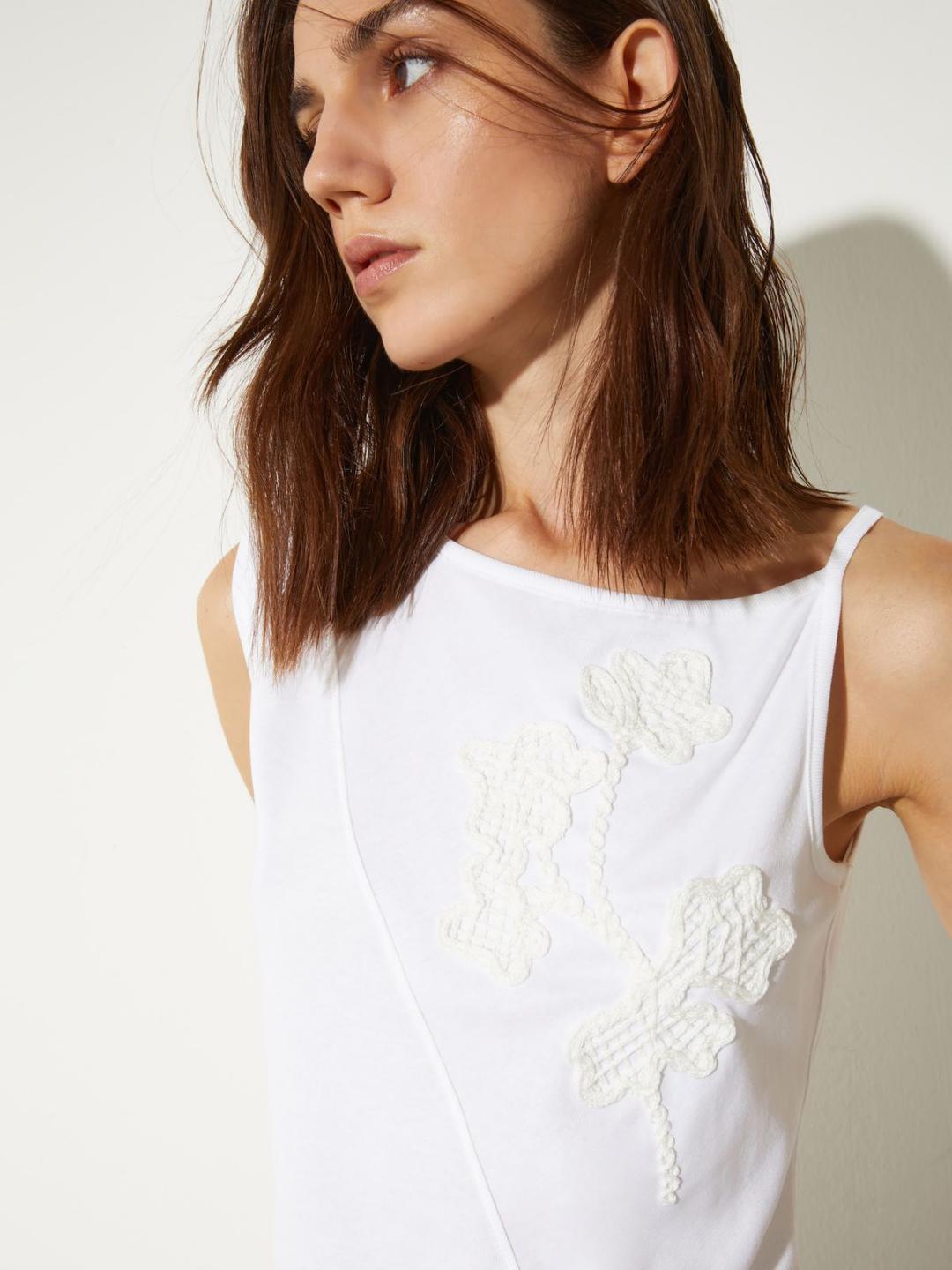 Top in jersey con fiore ricamato | Max&Co Top in jersey con fiore ricamato - vista alternativa - 3 | Max&Co