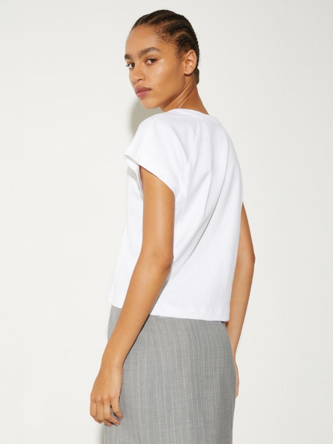 T-shirt con ricamo floreale | Max&Co T-shirt con ricamo floreale - vista alternativa - 10 | Max&Co