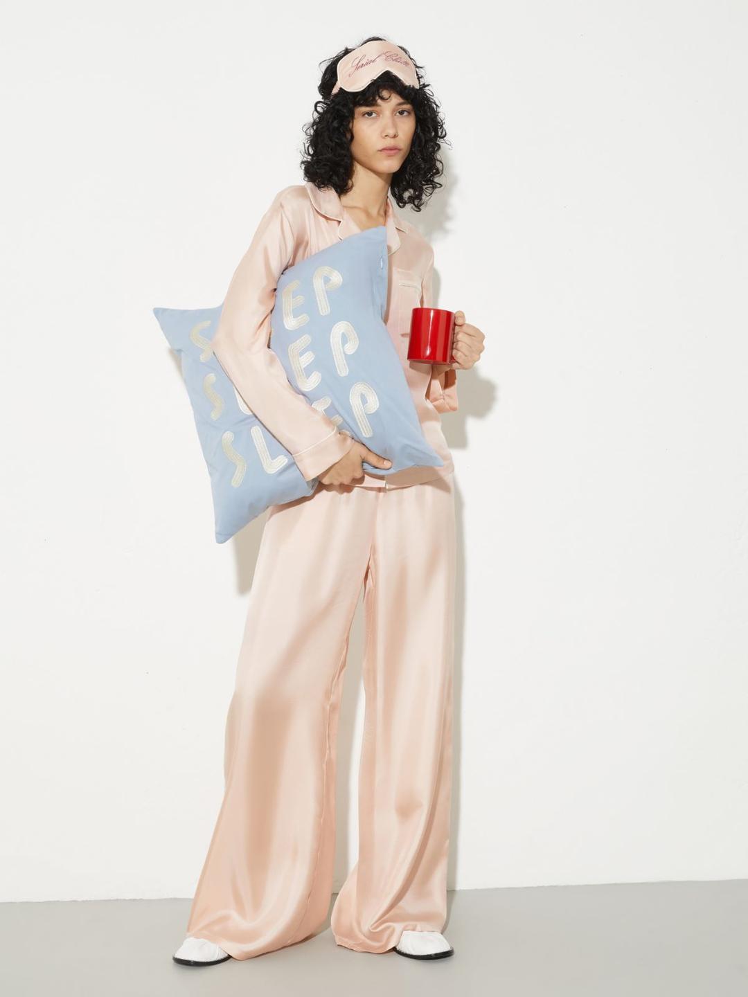 Camicia in seta 1-800 Gift Alert with Pietro Terzini | Max&Co Camicia in seta 1-800 Gift Alert with Pietro Terzini | Max&Co