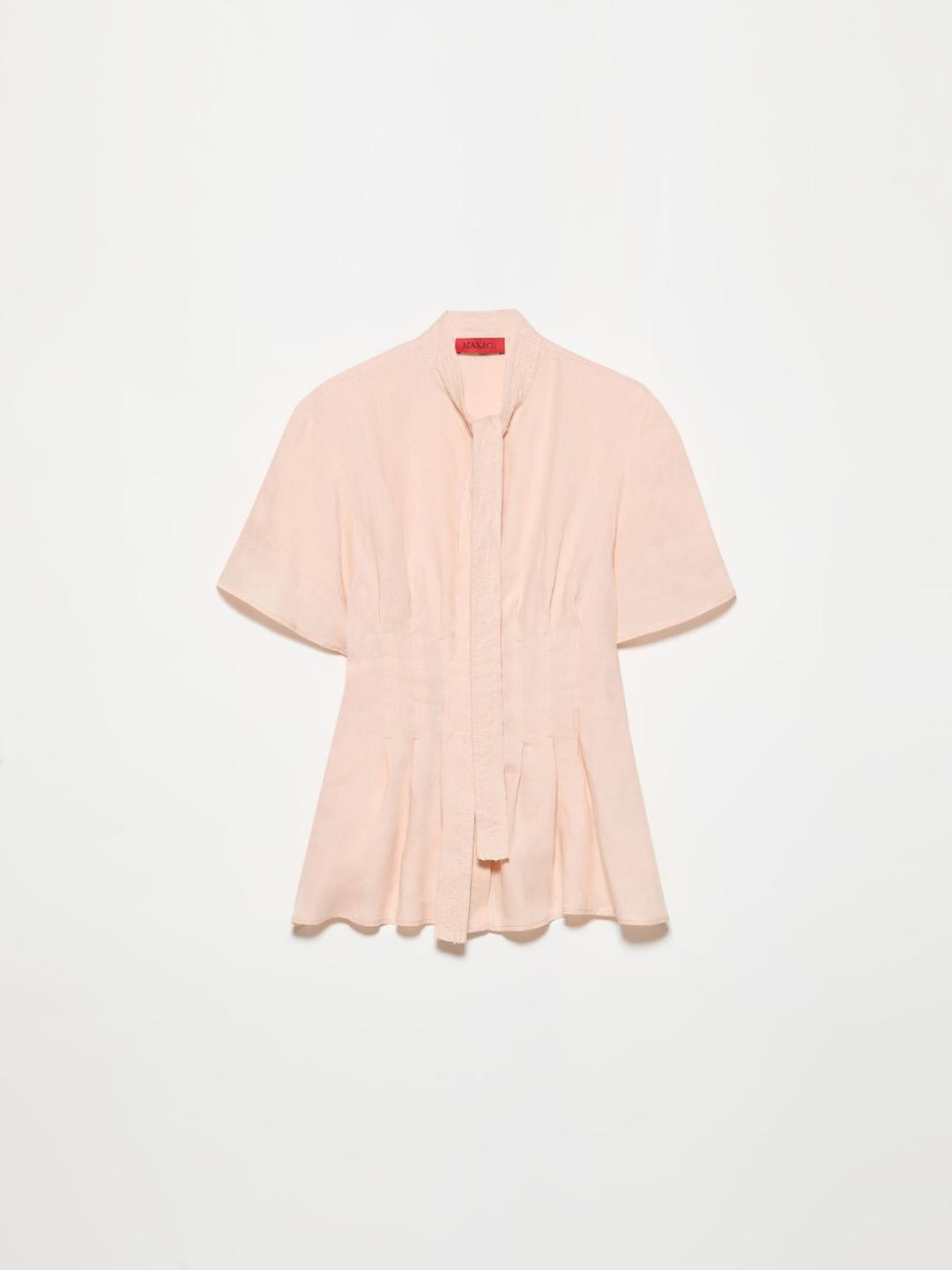 Camicia slim in puro lino | Max&Co Camicia slim da donna in puro lino color cipria, con collo a listino e fiocco, maniche corte e pinces che delineano la vita creando volumi ondulati. | Max&Co