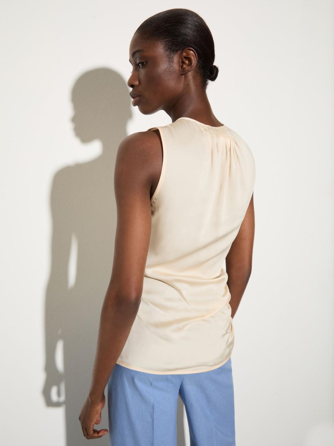 Top in raso con drappeggi | Max&Co Top in raso con drappeggi - vista alternativa - 13 | Max&Co