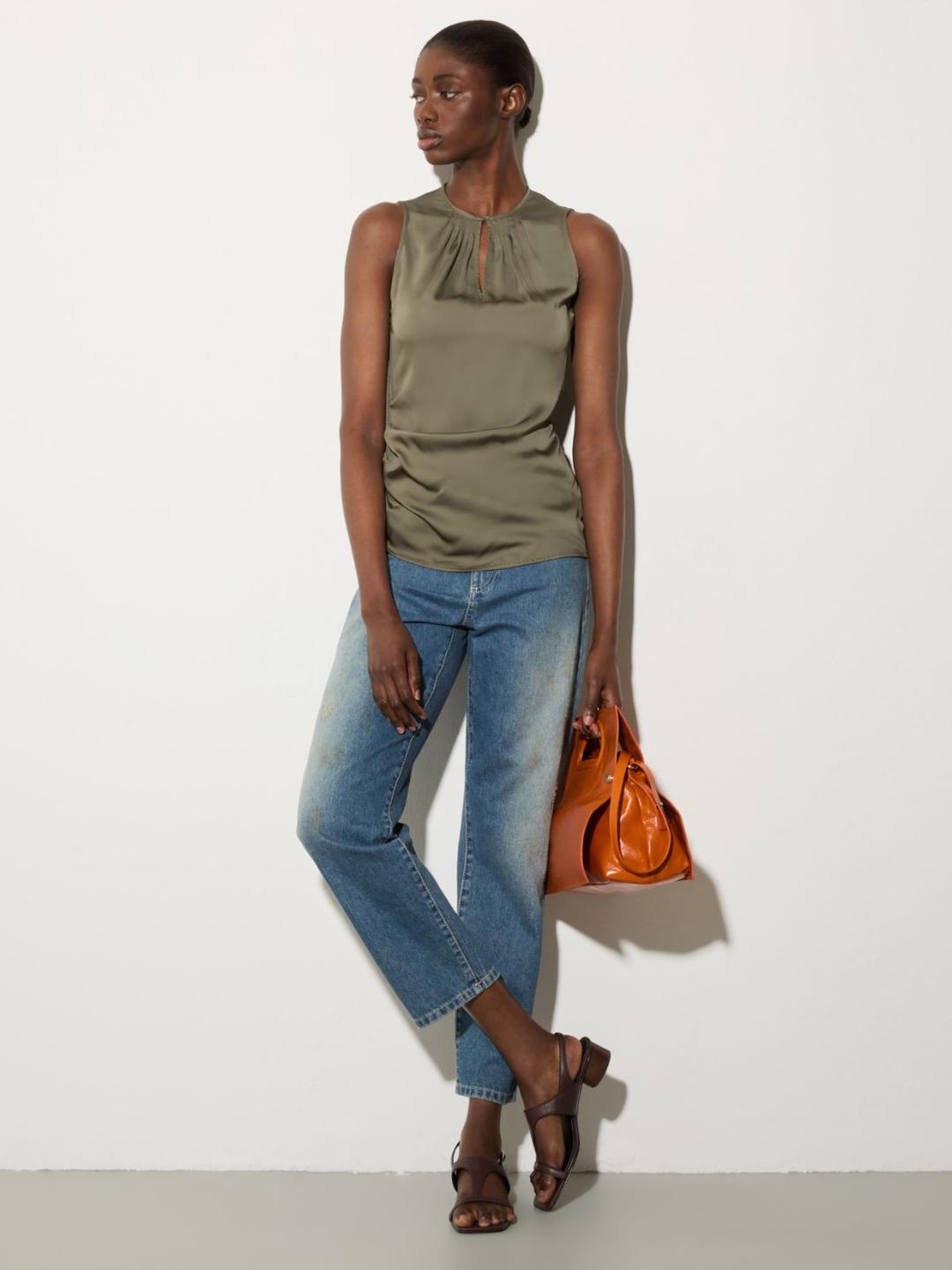 Top in raso con drappeggi | Max&Co Top in raso con drappeggi - vista alternativa - 10 | Max&Co