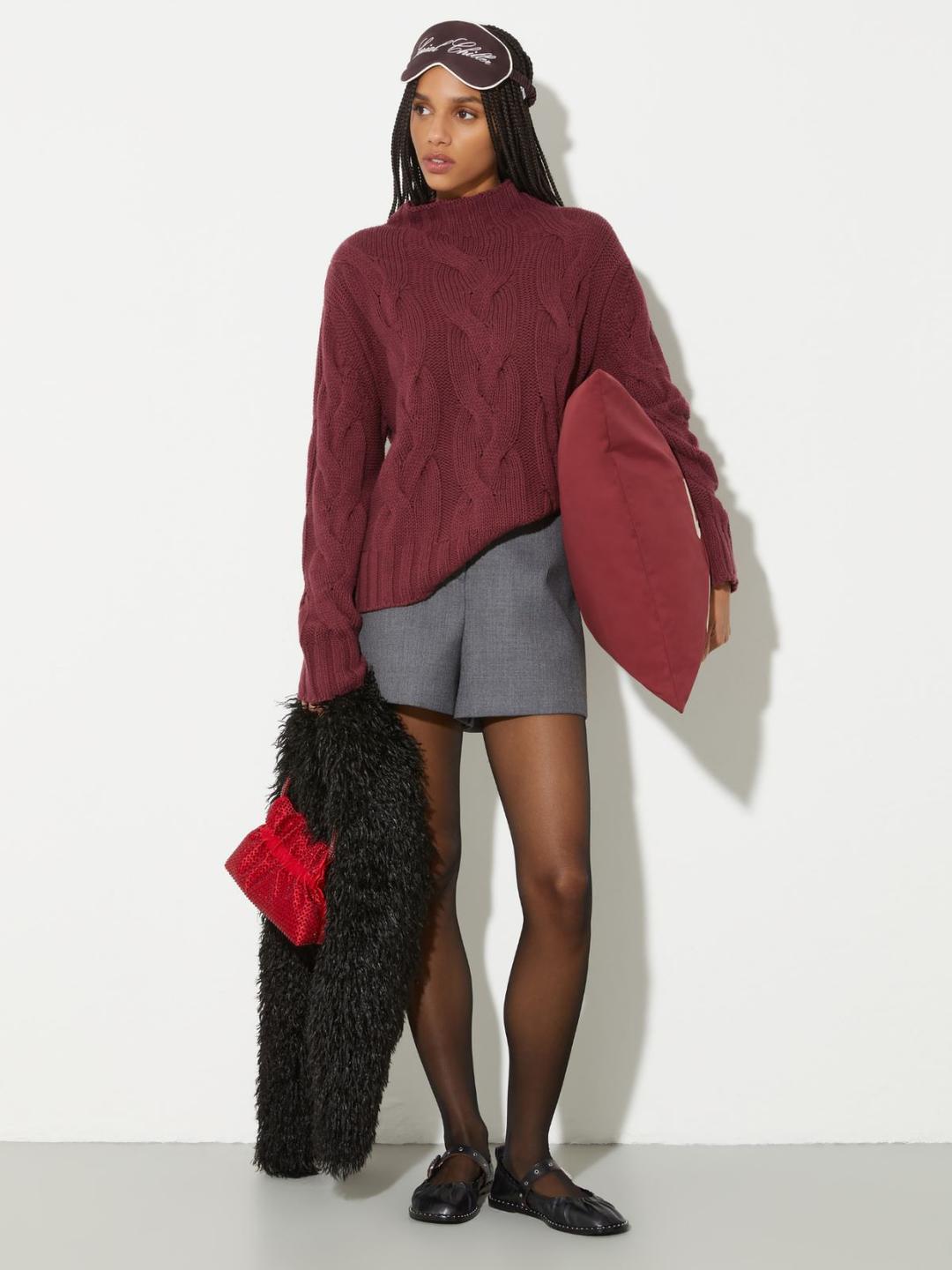 Pull a trecce P. Terzini &Co.llaboration | Max&Co Pull a trecce P. Terzini &Co.llaboration | Max&Co