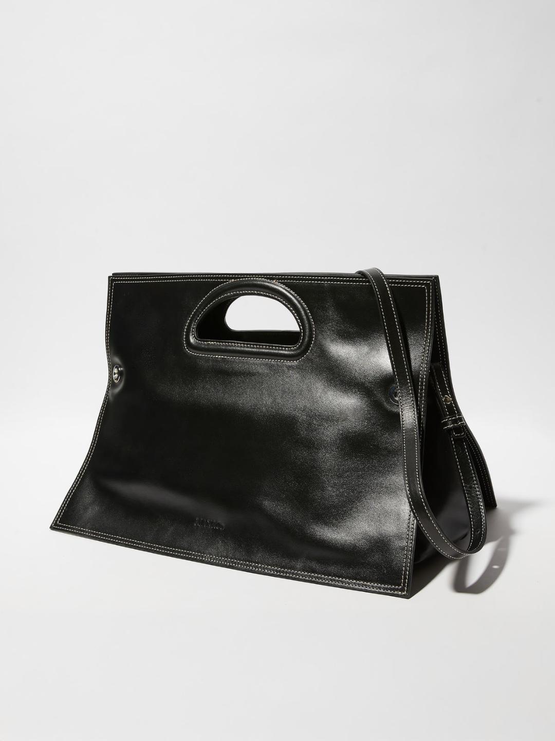 Bookbag in pelle Sami Miró &Co.llaboration | Max&Co Bookbag maxi in pelle nera liscia, collaborazione Sami Miró &Co.llaboration, con impunture a contrasto e dettagli in metallo. | Max&Co