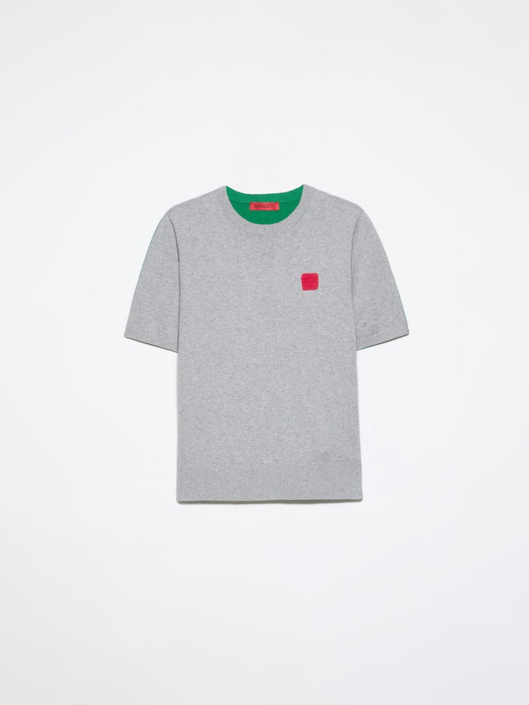 T-shirt in cotone e cashmere | Max&Co T-shirt grigio melange in cotone e cashmere con iconico red square MAX&Co. lavorato a crochet sul davanti e girocollo a contrasto. | Max&Co