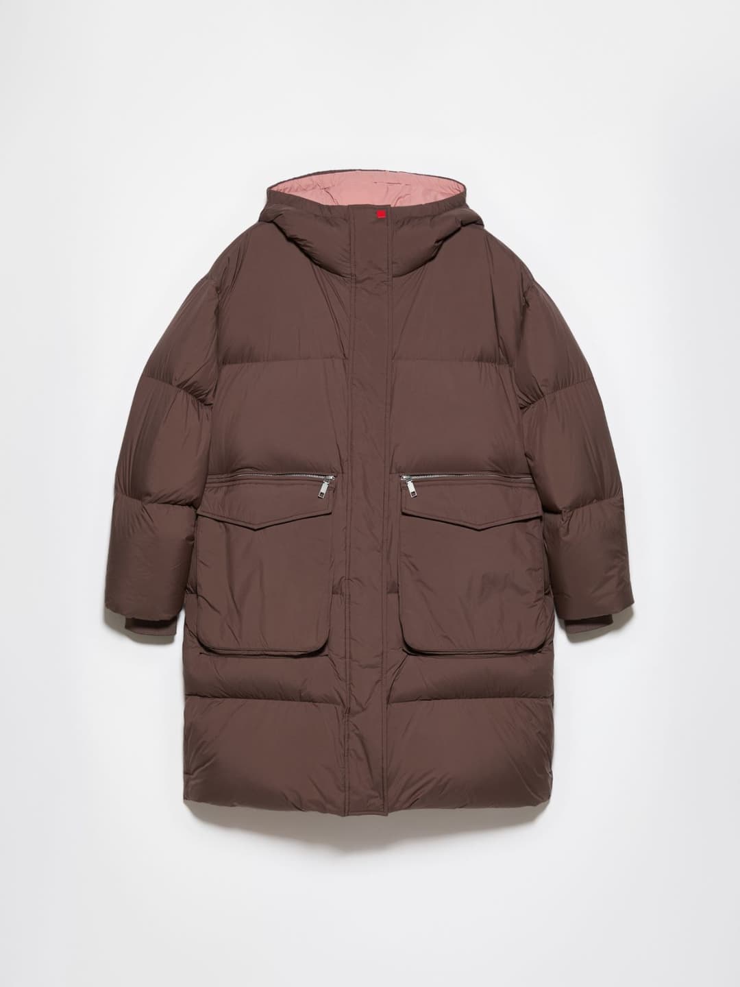 Piumino oversize con cappuccio | Max&Co Piumino oversize testa di moro con cappuccio, maxi-tasche utility staccabili e dettagli in metallo, imbottitura extra warm in 95% piumino. | Max&Co