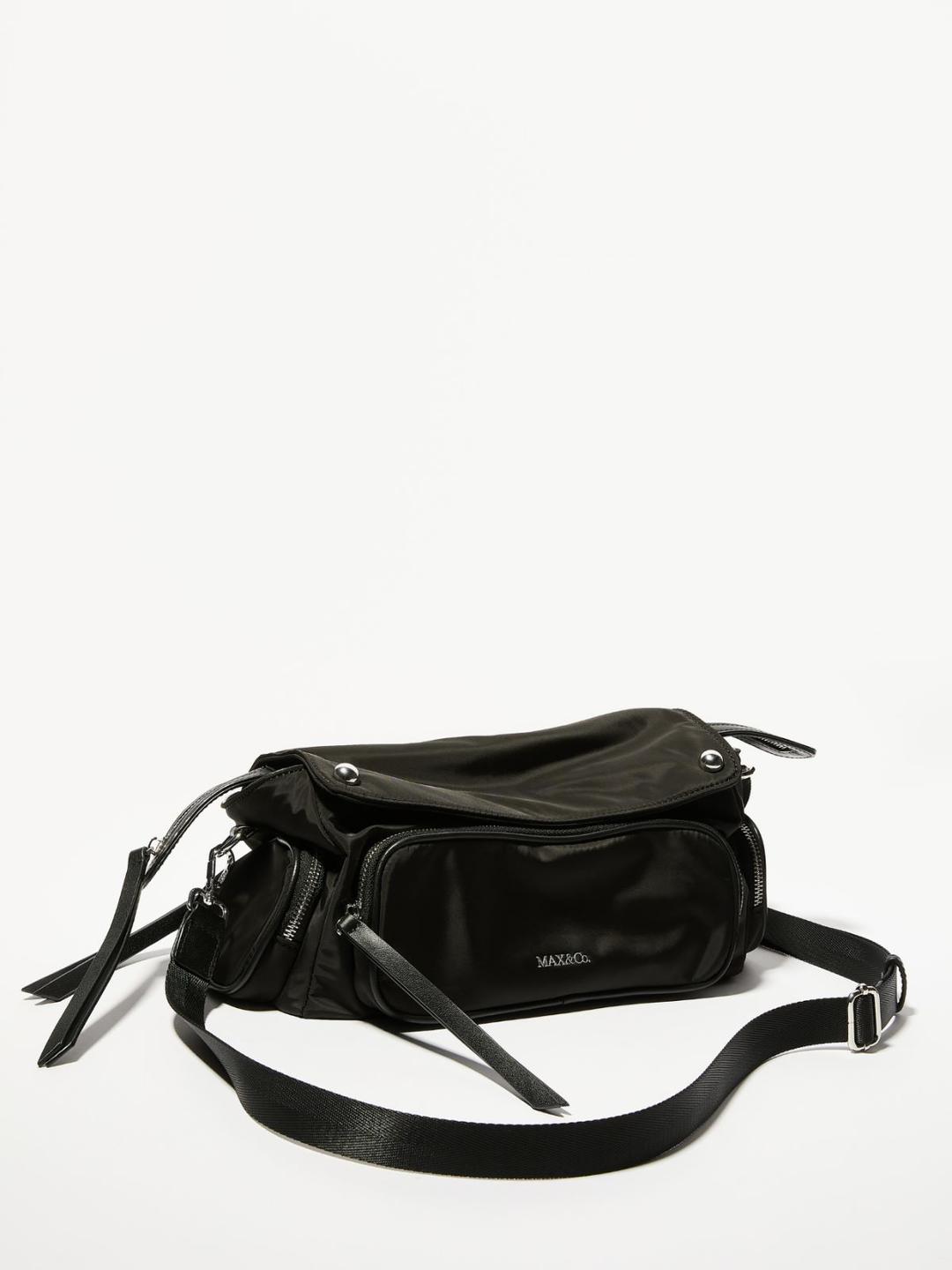 Borsa cargo in tessuto tecnico | Max&Co Borsa cargo nera in tessuto tecnico con dettagli in pelle e metallo, tracolla regolabile e tasche multiple. | Max&Co