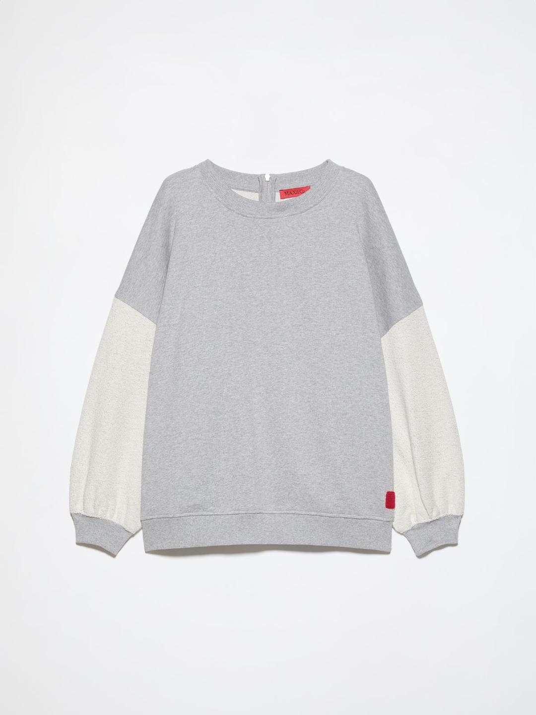 Felpa oversize in cotone | Max&Co Felpa oversize in cotone grigio melange con girocollo, spalle scese e zip in metallo sul retro, caratterizzata da un patch rosso lavorato a crochet. | Max&Co