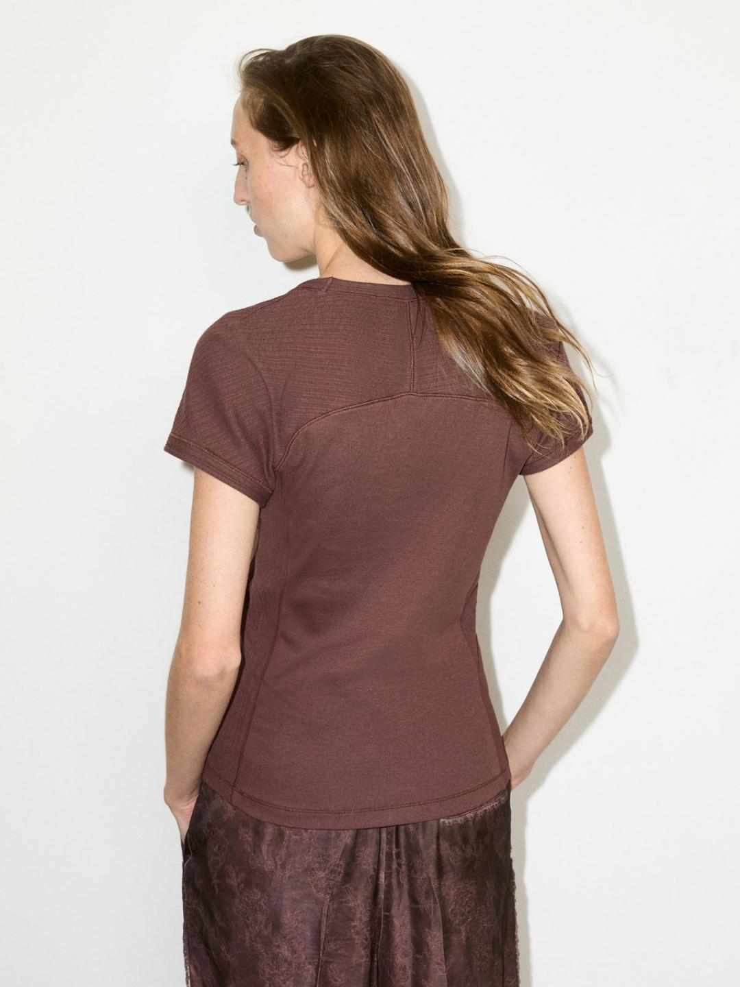 T-shirt con intarsi a costine | Max&Co T-shirt con intarsi a costine - vista alternativa - 17 | Max&Co