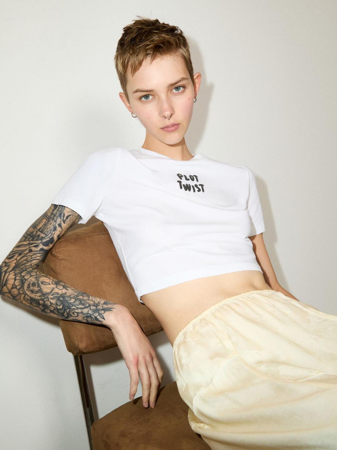 Cropped T-shirt con lettering | Max&Co Cropped T-shirt con lettering - vista alternativa - 5 | Max&Co