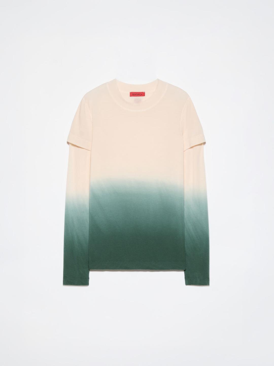 T-shirt in jersey fluido | Max&Co T-shirt in jersey fluido verde con maniche a effetto layering e iconico red square MAX&Co. sul retro. | Max&Co