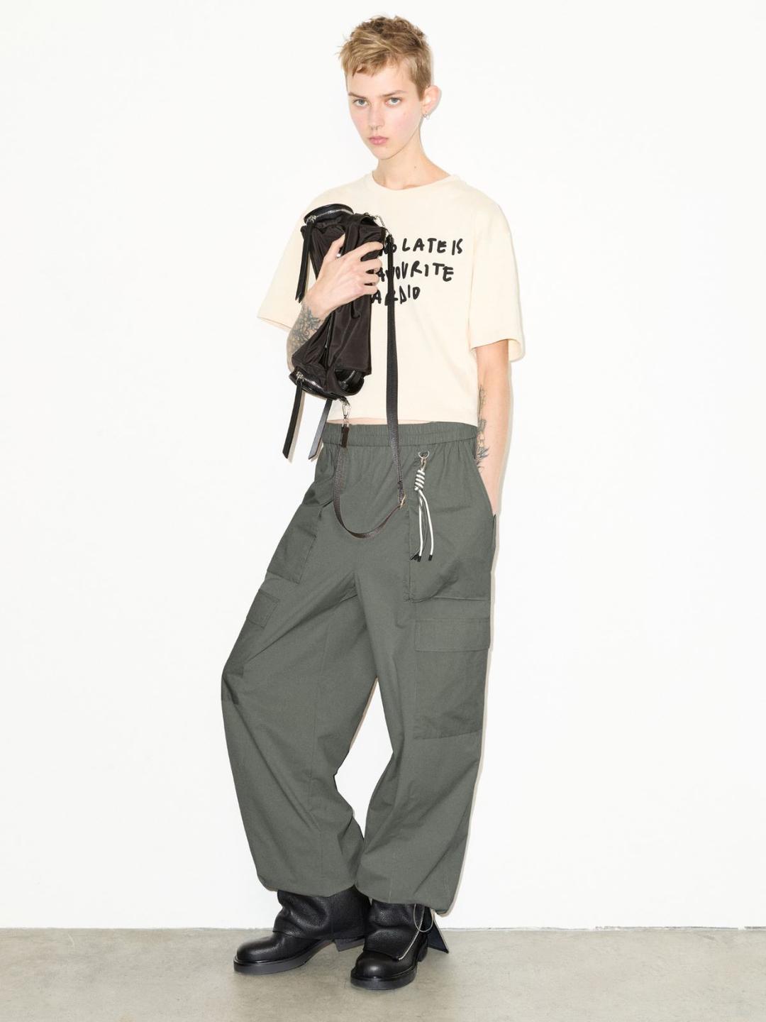Boxy T-shirt con lettering | Max&Co Boxy T-shirt con lettering - vista alternativa - 8 | Max&Co