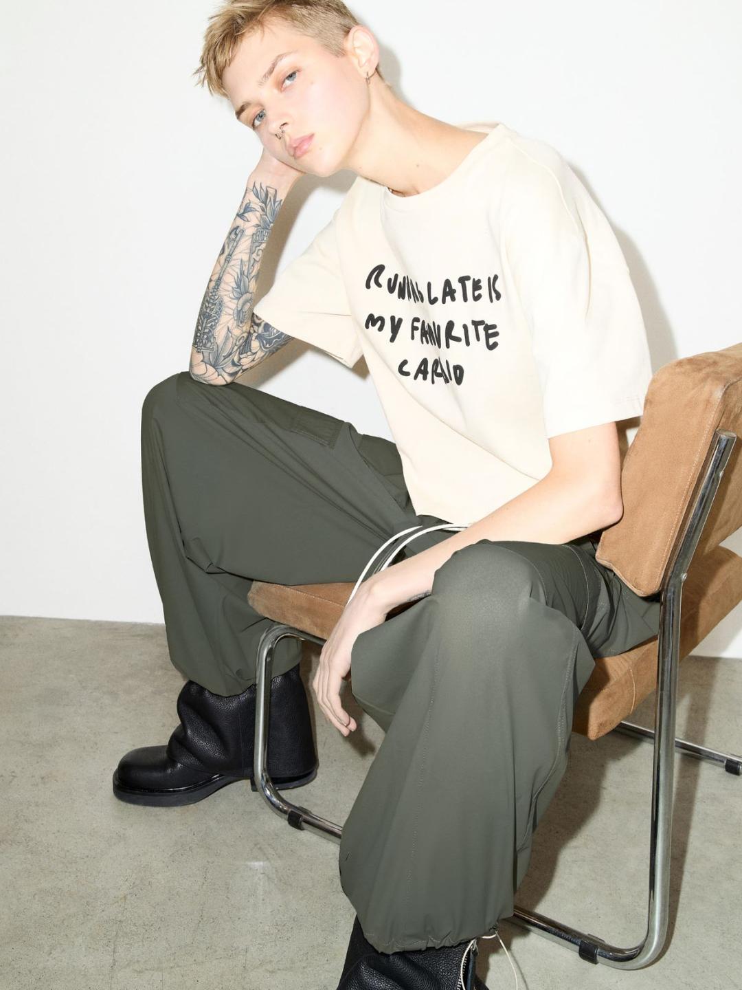 Boxy T-shirt con lettering | Max&Co Boxy T-shirt con lettering - vista alternativa - 8 | Max&Co