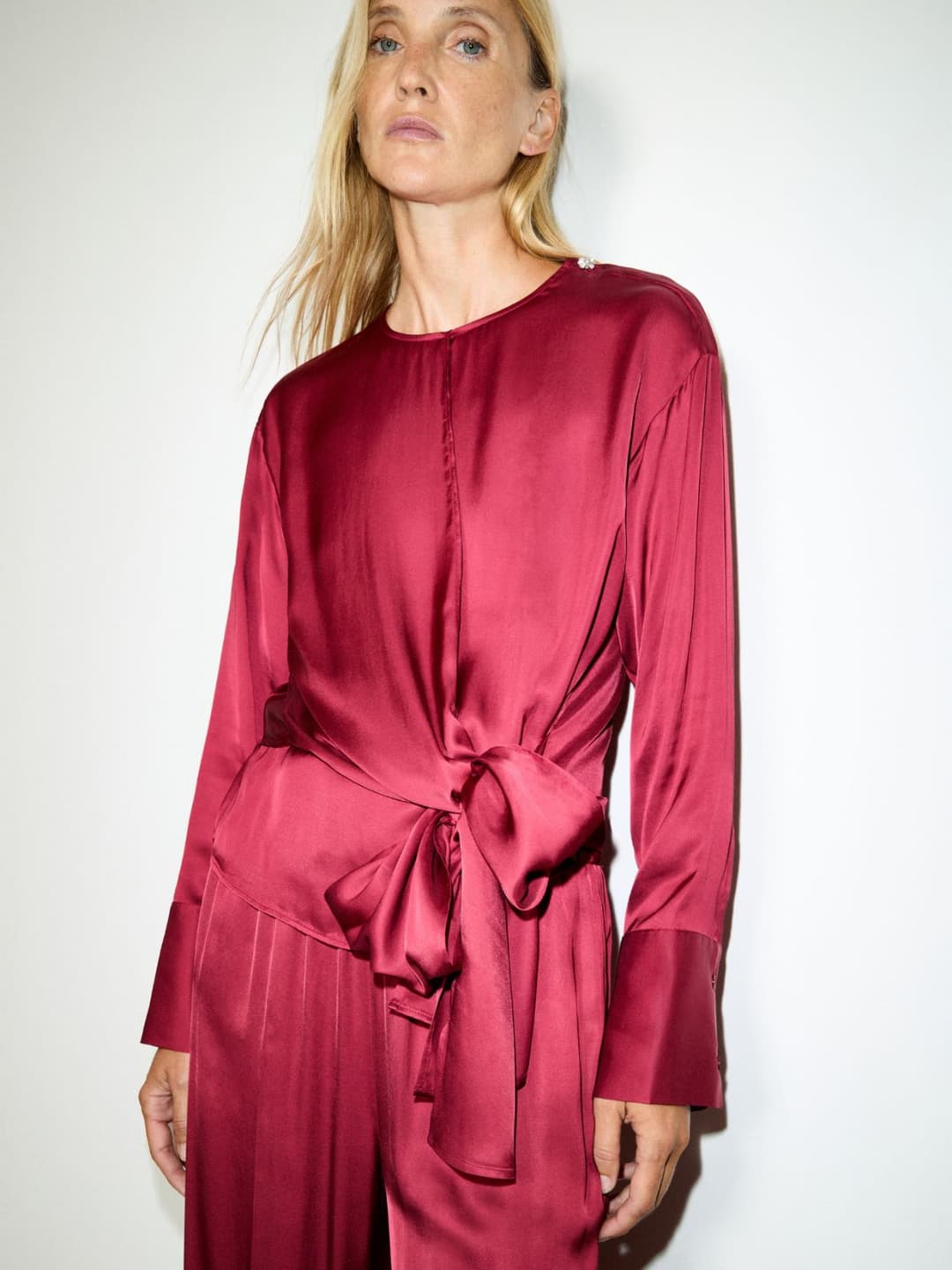 Blusa in raso con nodo | Max&Co Blusa in raso con nodo - vista alternativa - 1 | Max&Co