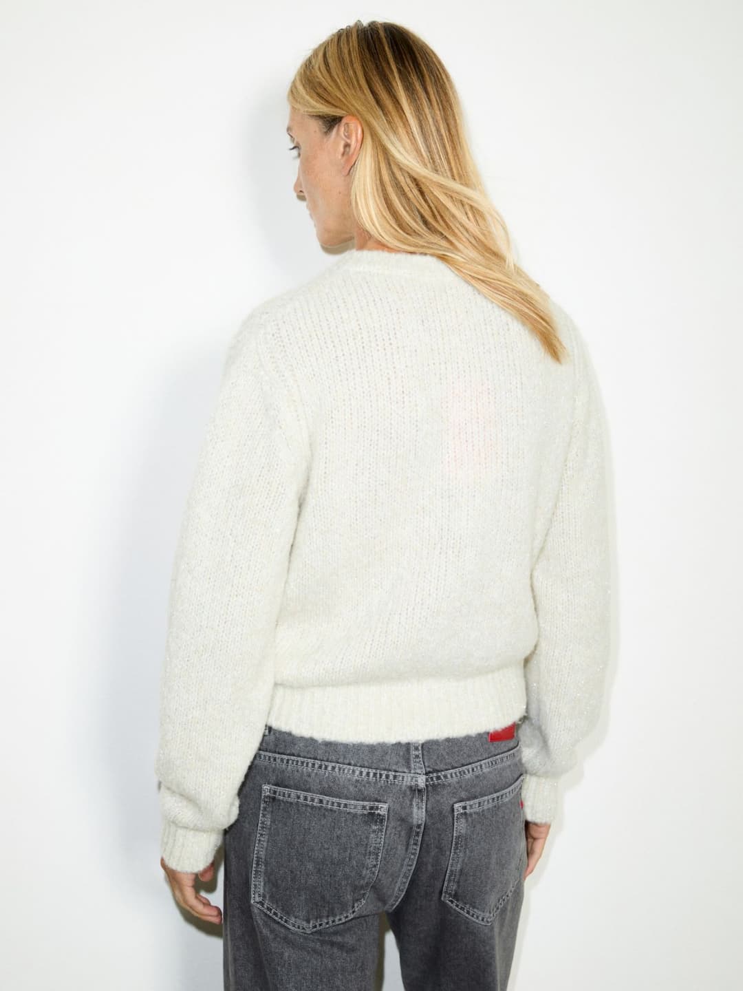 Cardigan lamé con bottoni bijou | Max&Co Cardigan lamé con bottoni bijou - vista alternativa - 2 | Max&Co