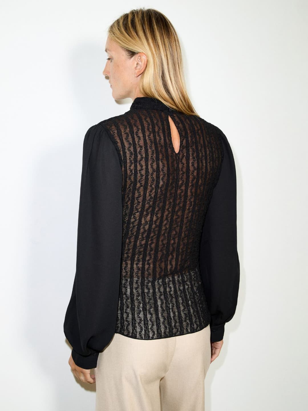 Top in pizzo e crêpe de Chine | Max&Co Top in pizzo e crêpe de Chine - vista alternativa - 5 | Max&Co