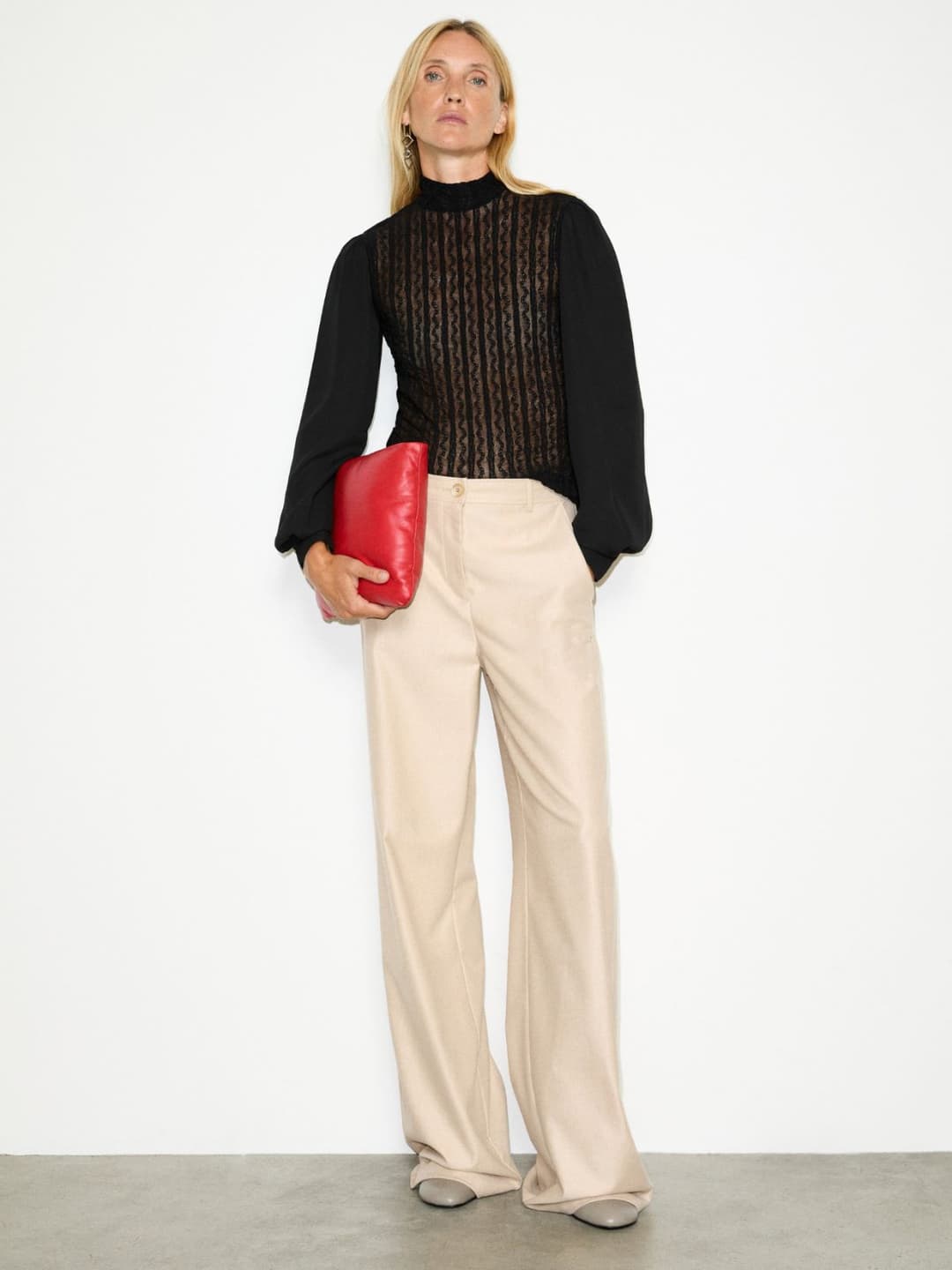 Top in pizzo e crêpe de Chine | Max&Co Top in pizzo e crêpe de Chine - vista alternativa - 5 | Max&Co