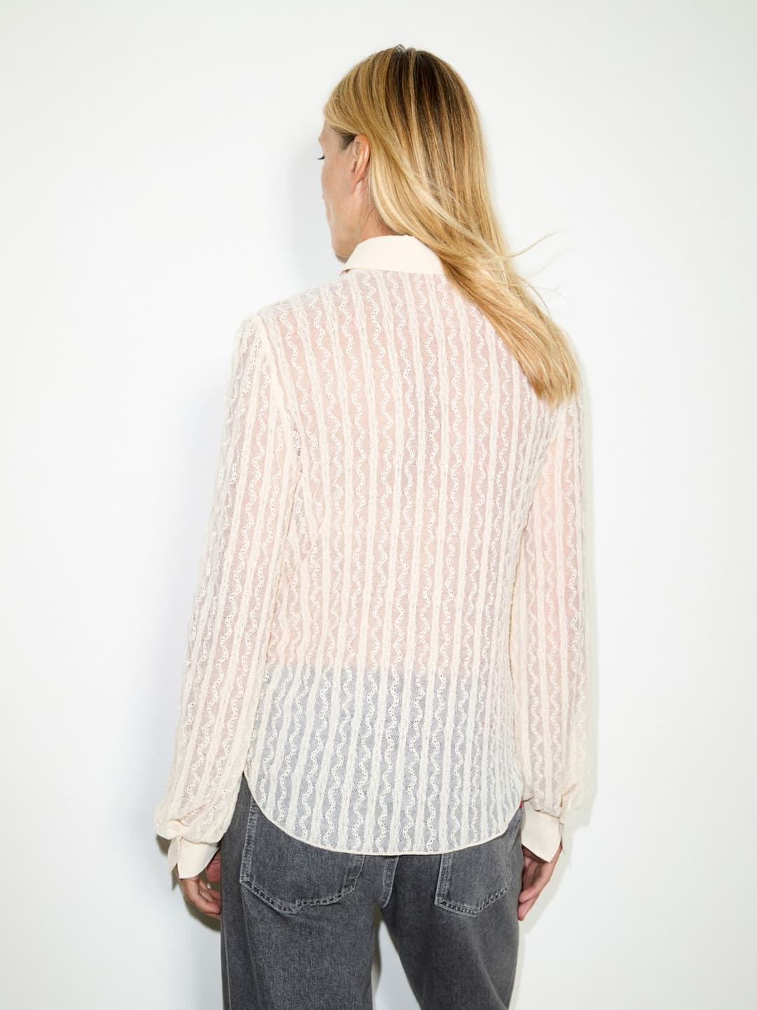 Camicia in pizzo e crêpe de Chine | Max&Co Camicia in pizzo e crêpe de Chine - vista alternativa - 35 | Max&Co