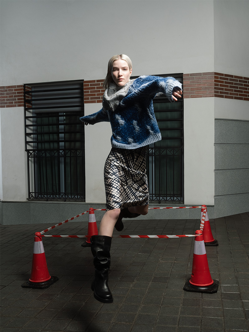 Abbigliamento Maxandco Editorial Desktop 3 MAX&Co.