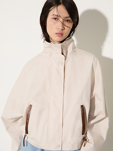 Trench Maxandco Bannerbox Desktop 5 MAX&Co.